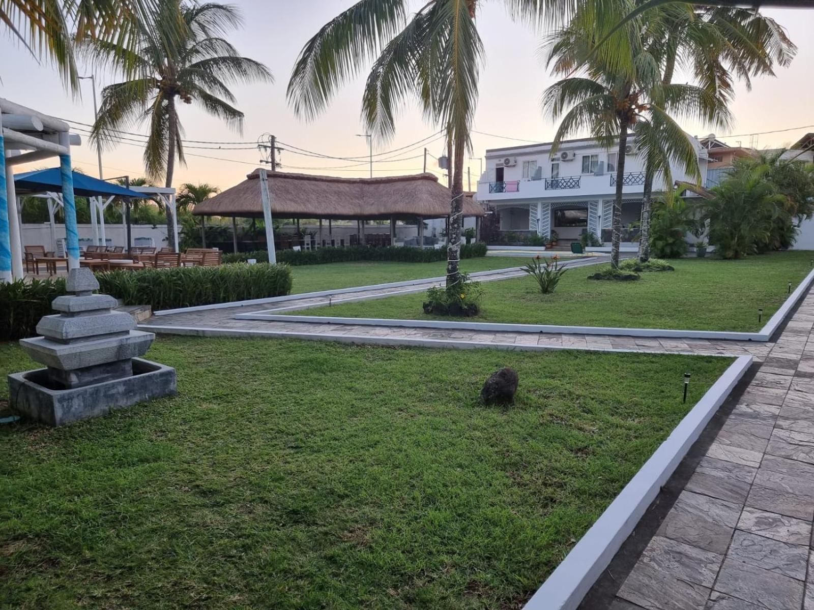 Stella Rina "Adults Only" Bed & Breakfast Grand Baie Exterior photo